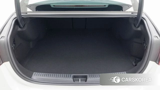 Mercedes-Benz E-Class W214 2025 Белый из Кореи, фото 2