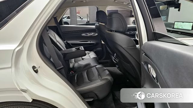 Genesis GV70 2022 Белый из Кореи, фото 2