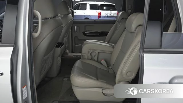 Kia The New Carnival 2020 Серебряный из Кореи, фото 2