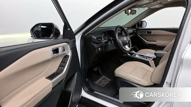 Ford Explorer 6th Generation 2023 Белый из Кореи, фото 2