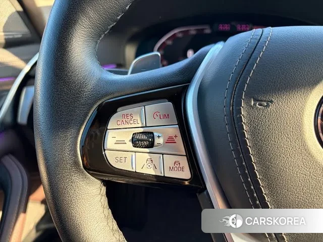 BMW 5 Series (G30) 2023 Черный из Кореи, фото 2