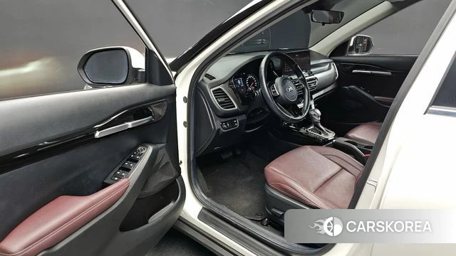 Kia Seltos 2020 Белый из Кореи, фото 2