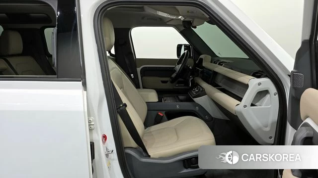 Land Rover Defender (L663) 2021 Белый из Кореи, фото 2