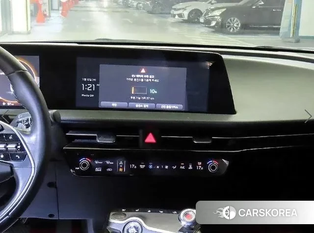 Kia EV6 2021 Черный из Кореи, фото 2