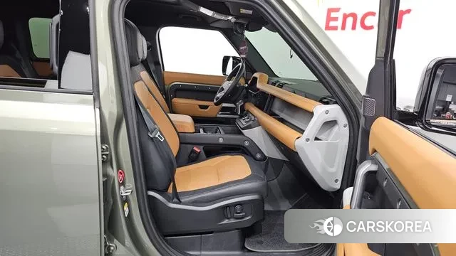 Land Rover Defender (L663) 2024 Светло-зеленый из Кореи, фото 2