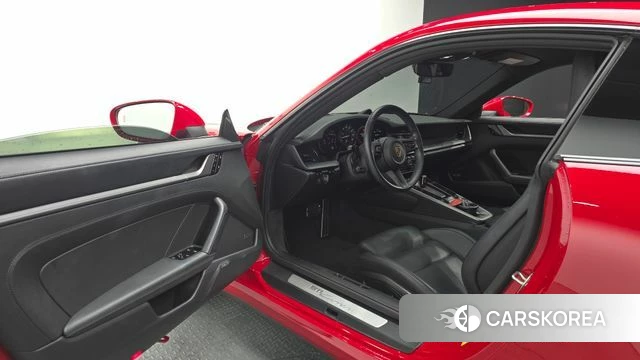 Porsche 911(992) 2021 Красный из Кореи, фото 2