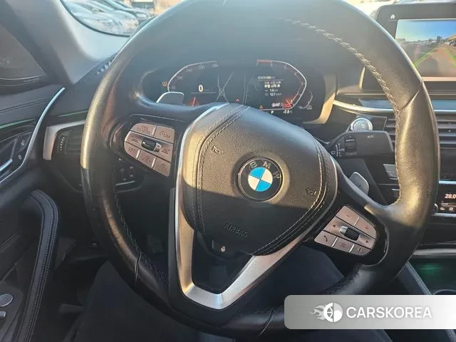 BMW 5 Series (G30) 2020 Белый из Кореи, фото 2