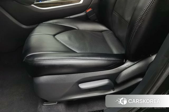 Toyota Crown Lufang 2022 Черный из Китая, фото 2