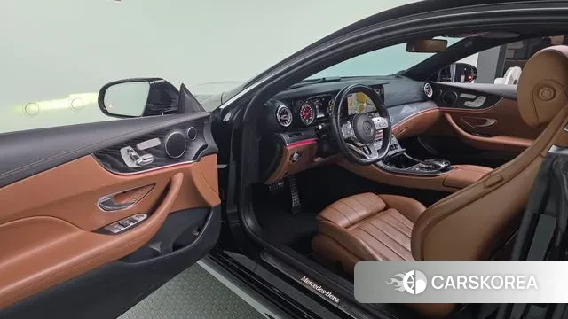 Mercedes-Benz E-Class W213 2018 Черный из Кореи, фото 2