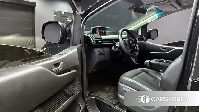 Hyundai Staria 2025 Черный из Кореи, фото 2