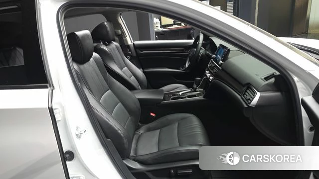 Honda Accord 10th Generation 2021 Белый из Кореи, фото 2
