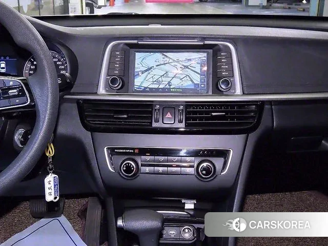 Kia The New K5 2nd generation 2018 Белый из Кореи, фото 2