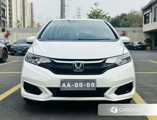 Honda Fit 2019 Белый из Китая, фото 2