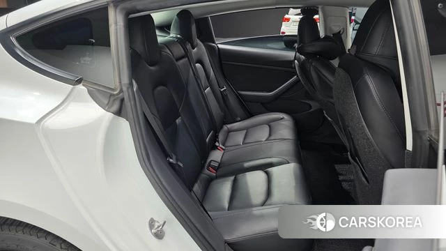 Tesla Model 3 2022 Белый из Кореи, фото 2