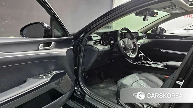 Kia K5 3rd generation 2021 Черный из Кореи, фото 2