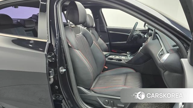 Genesis G70 2019 Черный из Кореи, фото 2