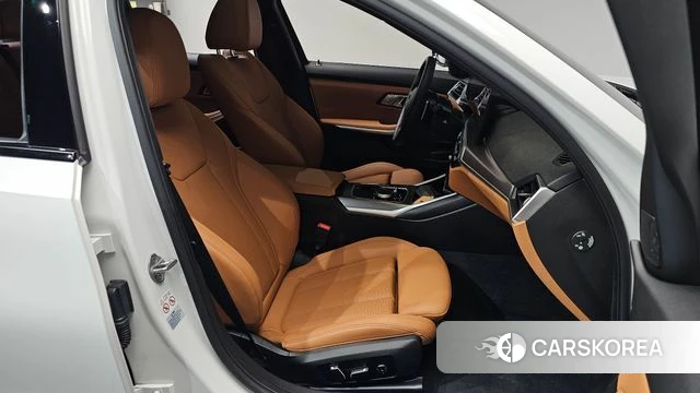 BMW 3 Series (G20) 2024 Белый из Кореи, фото 2