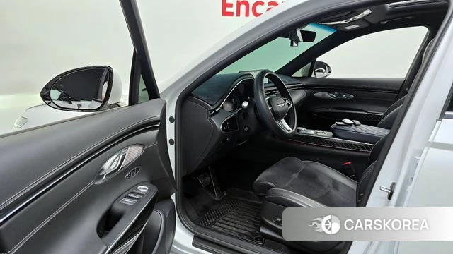 Genesis GV70 2021 Белый из Кореи, фото 2