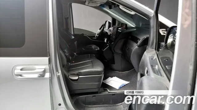 Hyundai Staria 2021 Серебряный из Кореи, фото 2