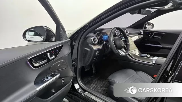 Mercedes-Benz C-Class W206 2022 Черный из Кореи, фото 2