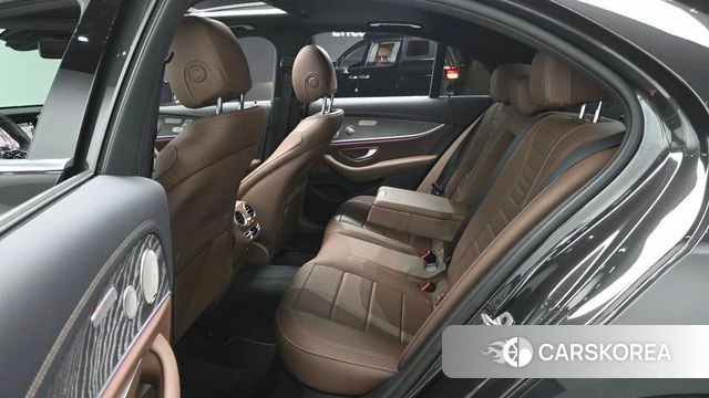 Mercedes-Benz E-Class W213 2022 Серый из Кореи, фото 2