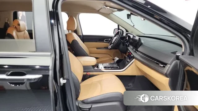 Kia Carnival 4th generation 2023 Черный из Кореи, фото 2