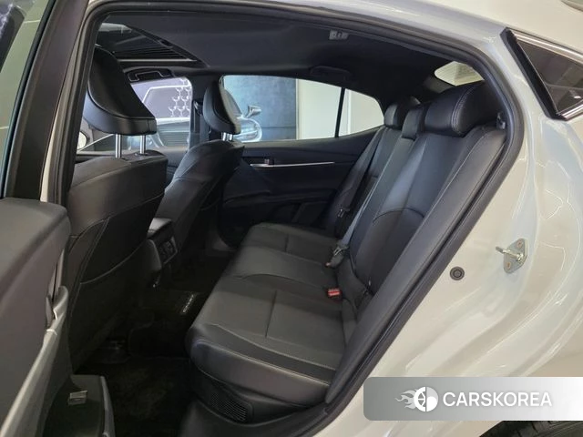 Toyota Camry (XV80) 2025 Белый из Кореи, фото 2