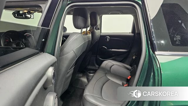 Mini Cooper 2018 Зеленый из Кореи, фото 2