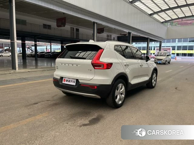 Volvo XC40 2020 Белый из Китая, фото 2
