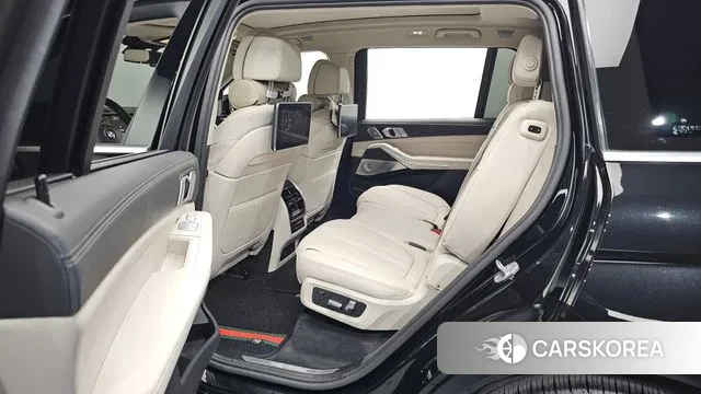 BMW X7 (G07) 2021 Черный из Кореи, фото 2