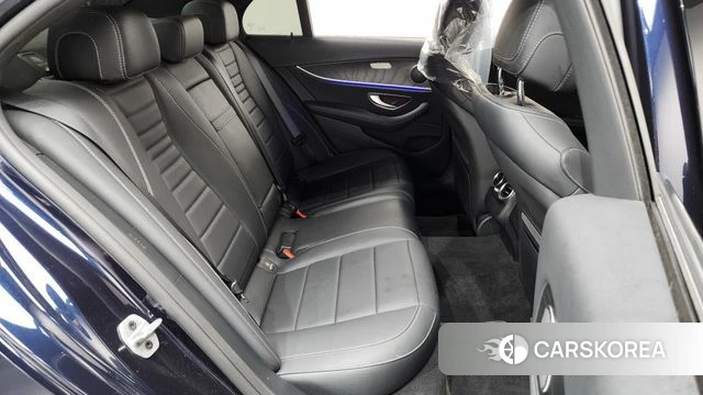 Mercedes-Benz E-Class W213 2022 Синий из Кореи, фото 2