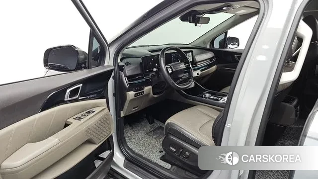 Kia The New Carnival 4th Generation 2025 Серебристо-серый из Кореи, фото 2