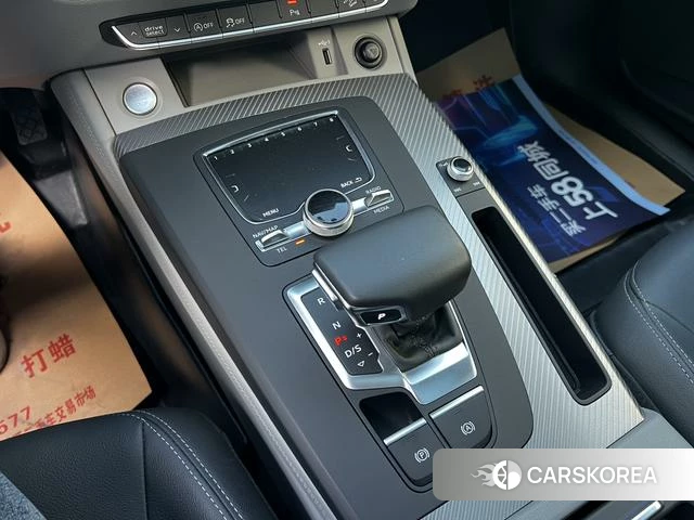 Audi Q5L 2019 Синий из Китая, фото 2