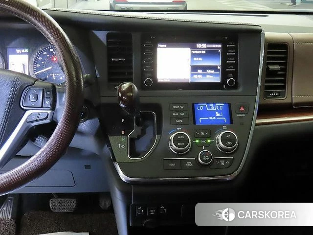 Toyota Sienna 2018 Белый из Кореи, фото 2