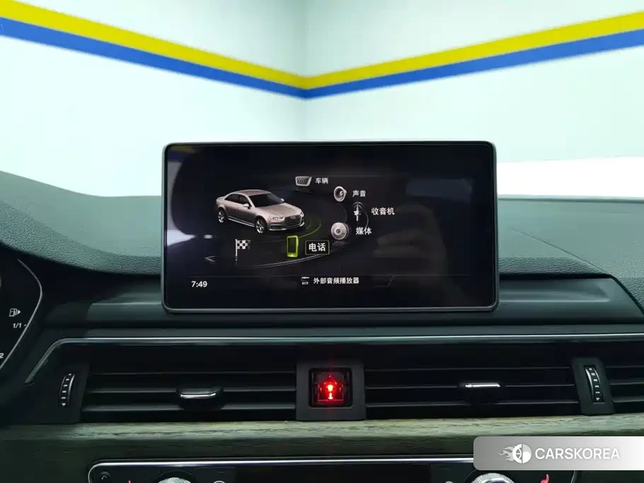 Audi A4L 2018 Белый из Китая, фото 2