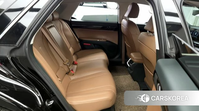 Hyundai Grandeur Hybrid (GN7) 2023 Черный из Кореи, фото 2