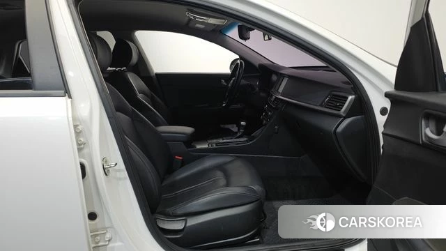 Kia The New K5 2nd generation 2018 Белый из Кореи, фото 2