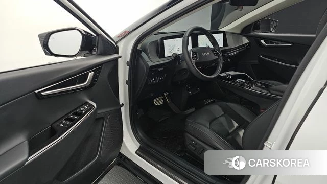 Kia EV6 2024 Белый из Кореи, фото 2