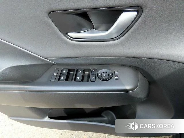 Hyundai Kona (SX2) 2023 Белый из Кореи, фото 2