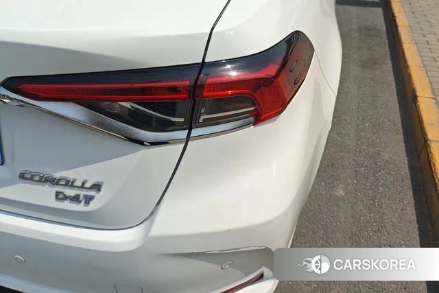 Toyota Corolla 2021 Белый из Китая, фото 2