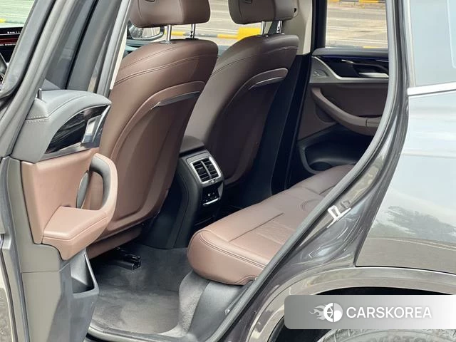 BMW X3 2022 Темно-серый из Китая, фото 2