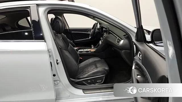 Genesis G70 2019 Серебристо-серый из Кореи, фото 2