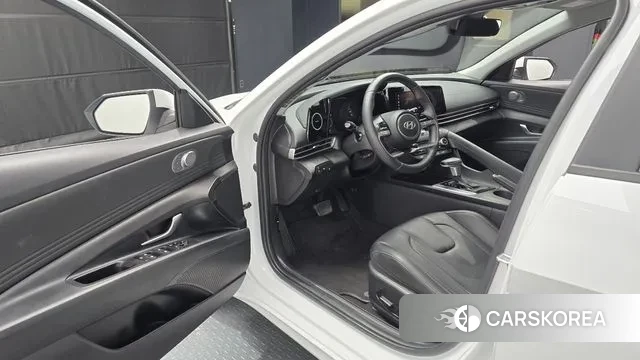 Hyundai Avante (CN7) 2022 Белый из Кореи, фото 2