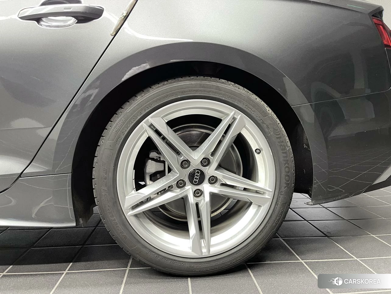 Audi A5 2022 Темно-серый из Китая, фото 2