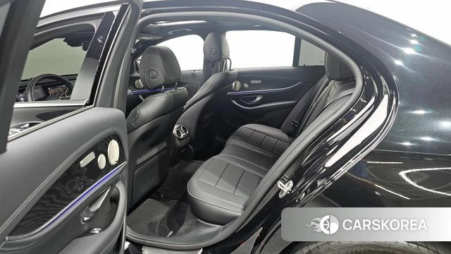 Mercedes-Benz E-Class W213 2022 Черный из Кореи, фото 2
