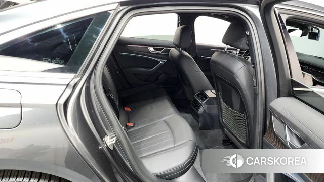 Audi A6 (C8) 2021 Серый из Кореи, фото 2