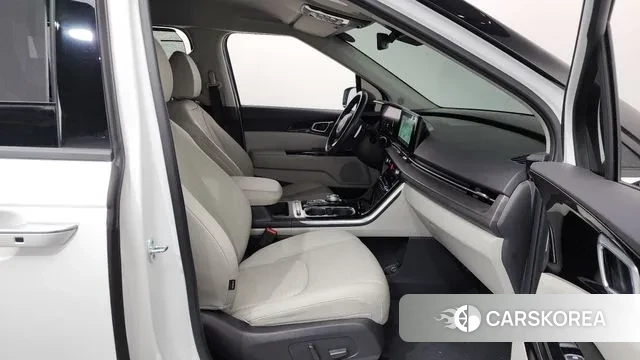 Kia Carnival 4th generation 2022 Белый из Кореи, фото 2