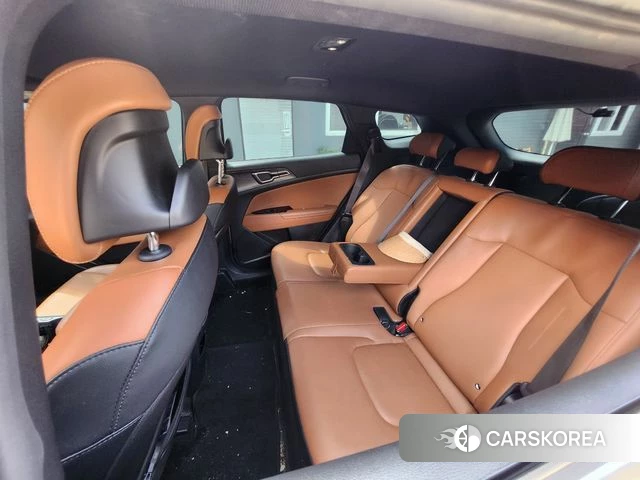 Kia Sportage 5th Generation Hybrid 2023 Белый из Кореи, фото 2