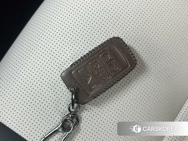 Land Rover Discover sports 2022 Белый из Китая, фото 2