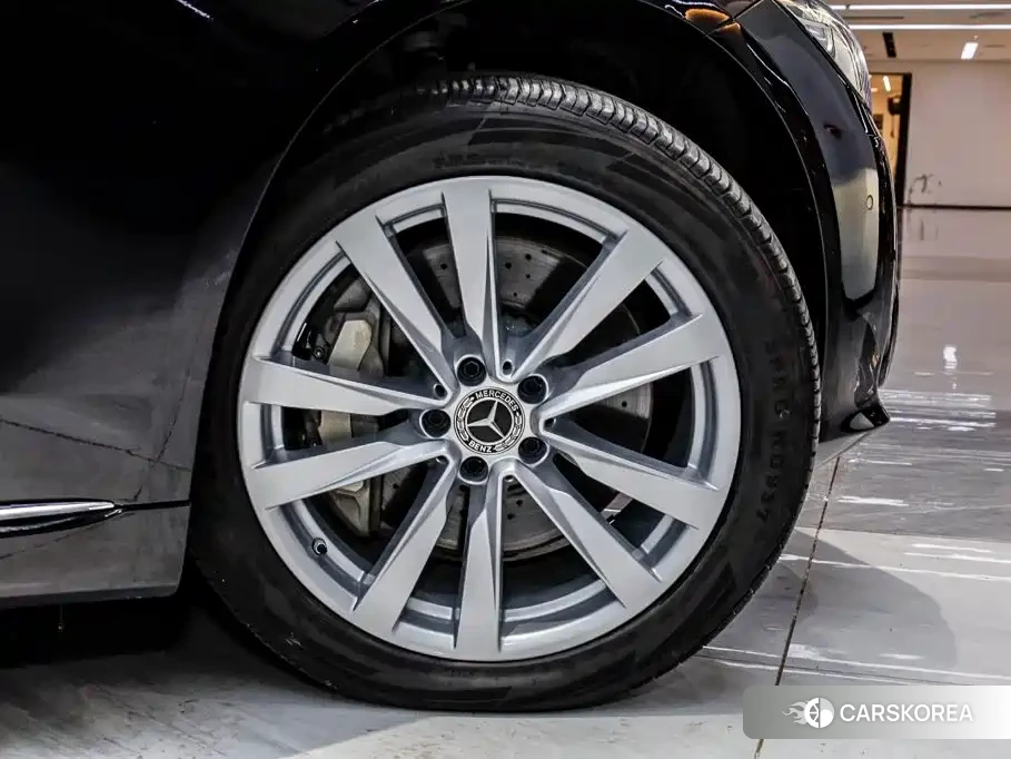 Mercedes-Benz S-Class 2023 Черный из Китая, фото 2